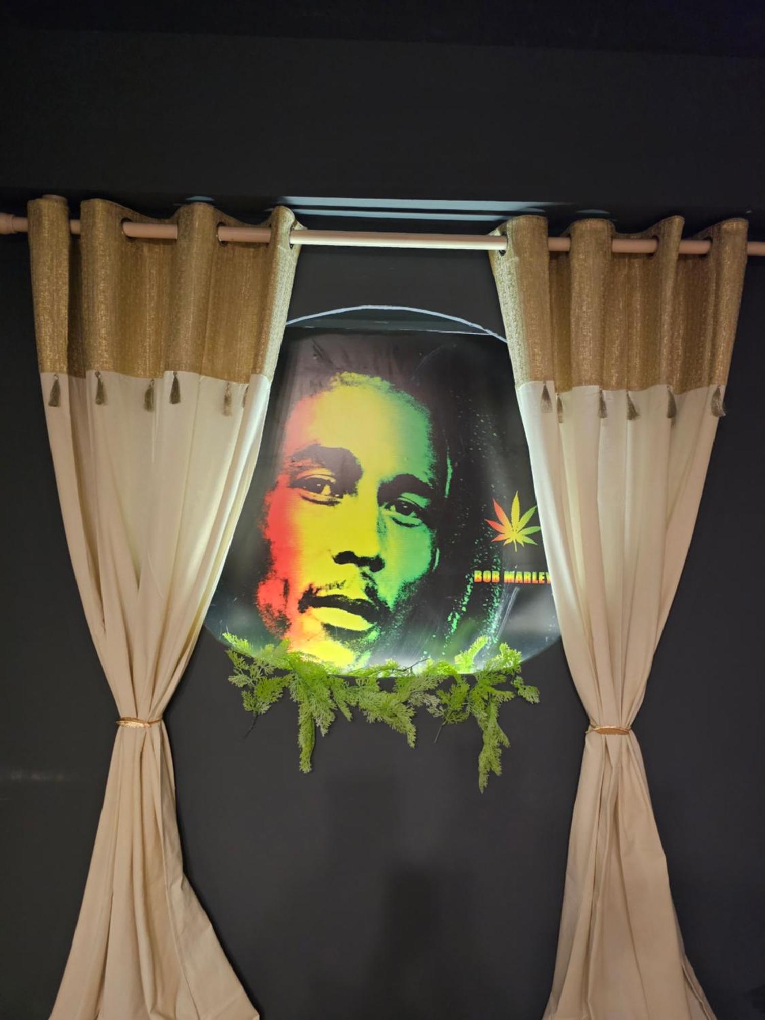 Bob Marley & Tirana